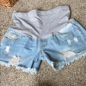 NWOT tags maternity cutoffs